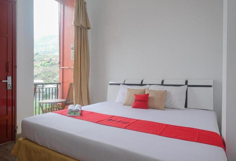 Номер Deluxe, Reddoorz Syariah Near Gerbang Dieng 2