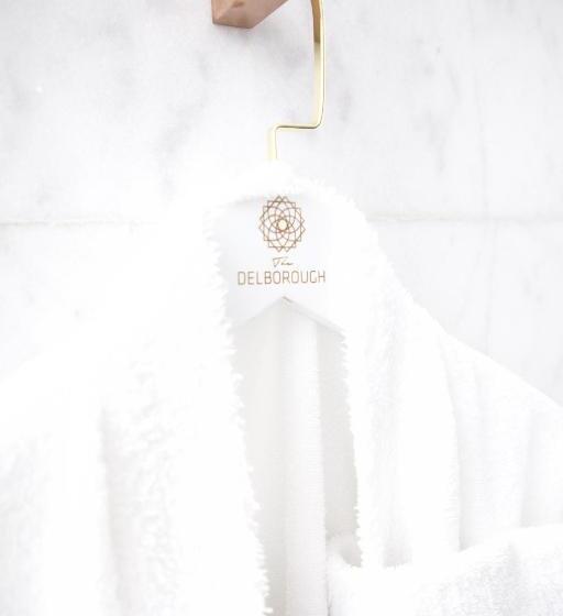 اتاق سوپریور یک تخته, The Delborough Lagos