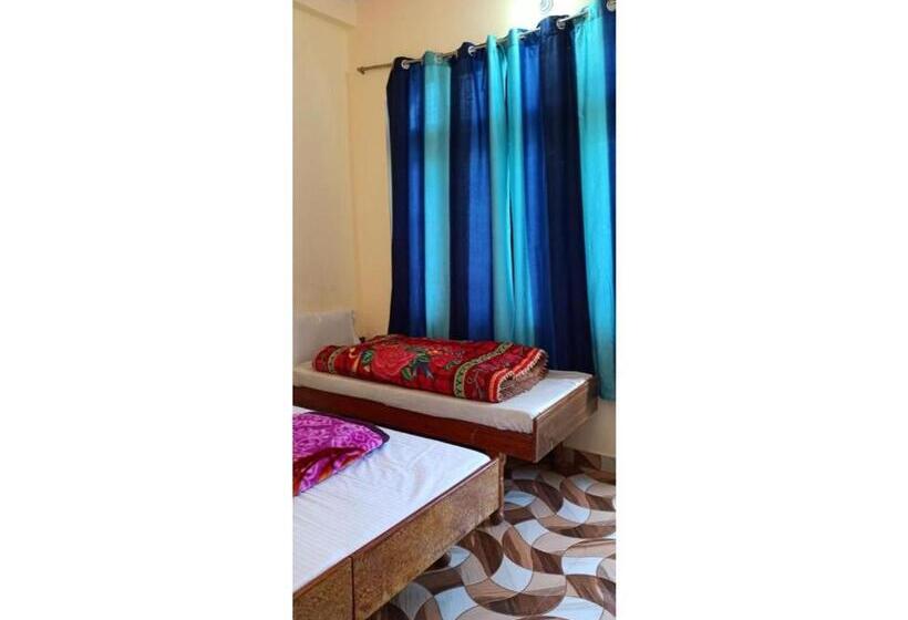 スタンダードトリプルルーム, Vivek Palace And Restaurant, Barkot