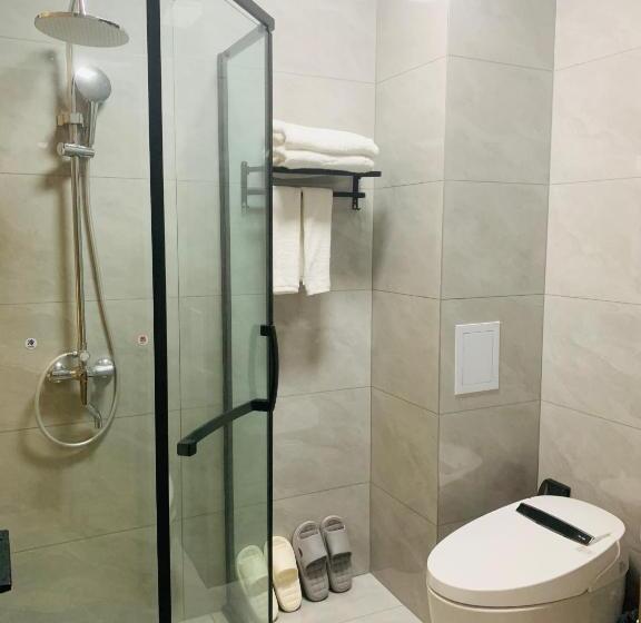 חדר דלוקס, Zebulun