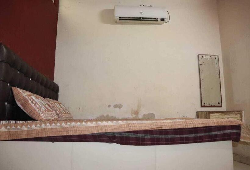 Трехместный Номер Классика, Oyo Hotel Grand