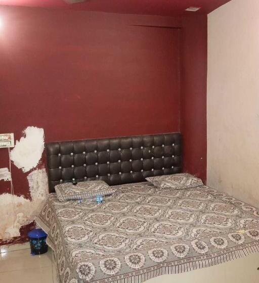 Трехместный Номер Классика, Oyo Hotel Grand