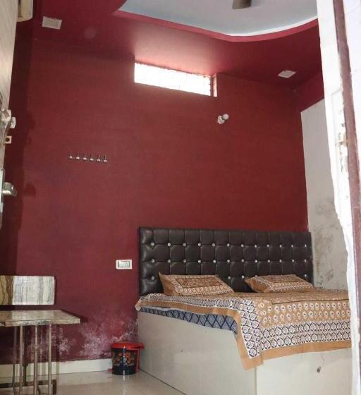 Трехместный Номер Классика, Oyo Hotel Grand