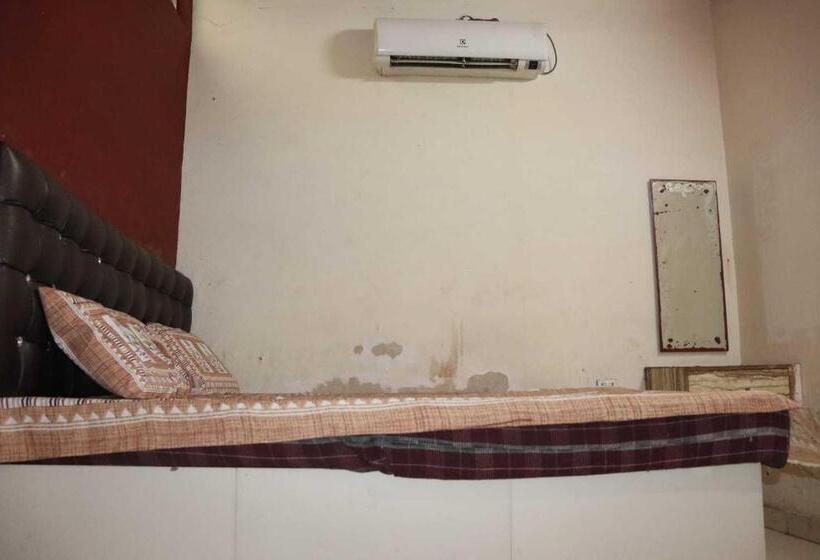 Трехместный Номер Классика, Oyo Hotel Grand