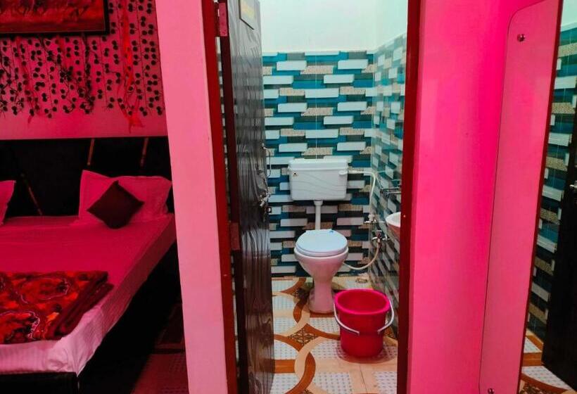 トリプルクラシックルーム, Oyo Hotel Love Bite