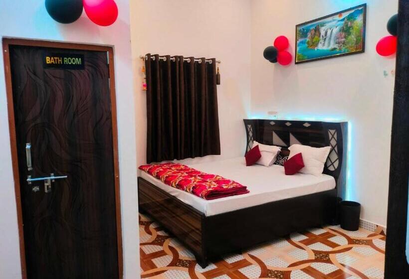 トリプルクラシックルーム, Oyo Hotel Love Bite