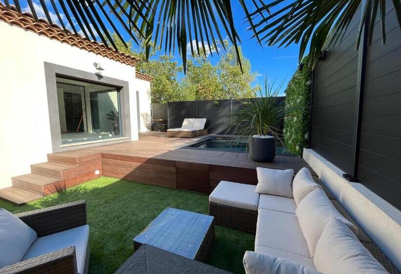 디럭스 룸, Le Vertu’ose