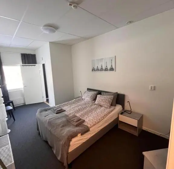 バスルーム共有のトリプルスタンダード, Rentalux Apartment Rooms
