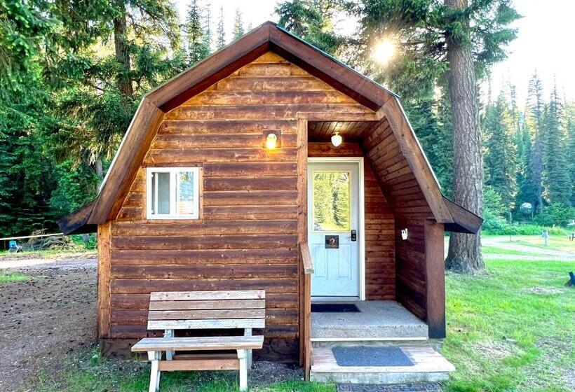 شقة غرفة واحدة, Triple G’s Resort Cabin 1