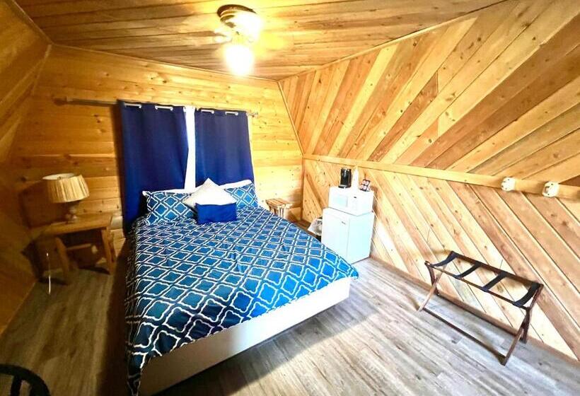 شقة غرفة واحدة, Triple G’s Resort Cabin 1