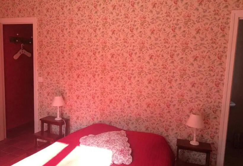 ガーデンビュースタンダードルーム, Chambres Au Coeur Du Massif Des Trois Pignons