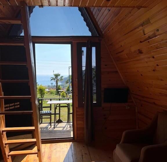 اتاق استاندارد سه نفره, Karaöz Lighthouse Bungalow