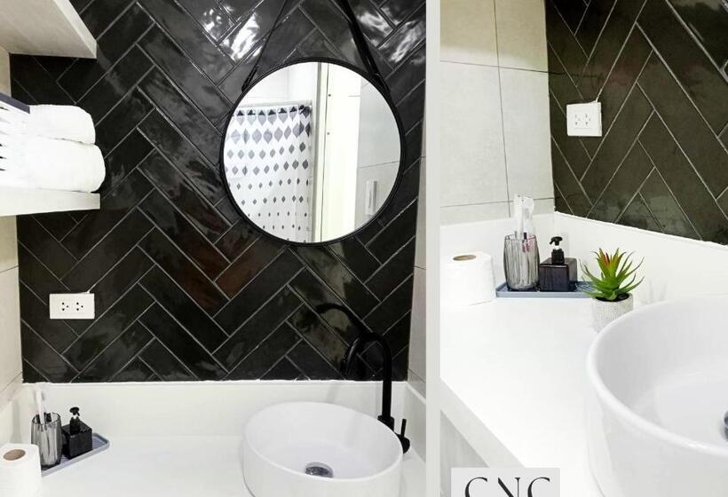 استودیو استاندارد با بالکن, Cnc Tagaytay Staycation With Netflix