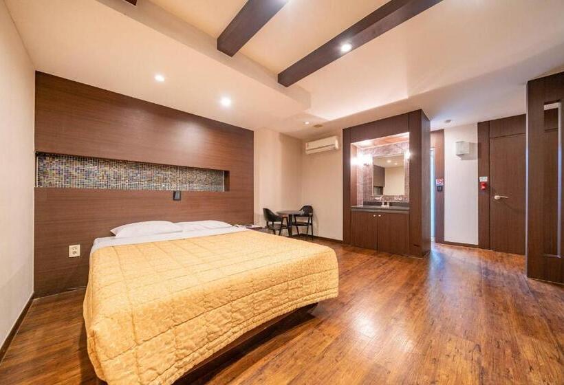 Habitació Deluxe, Airport June