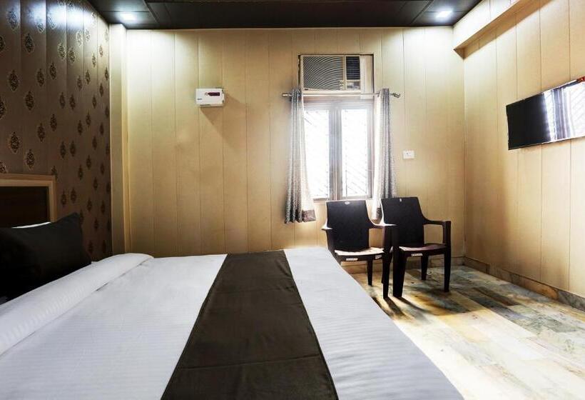 トリプルクラシックルーム, Flagship Saarth Inn