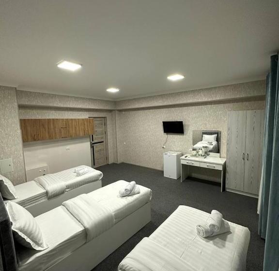 חדר סטנדרט לשלושה, Gumbaz Luxury