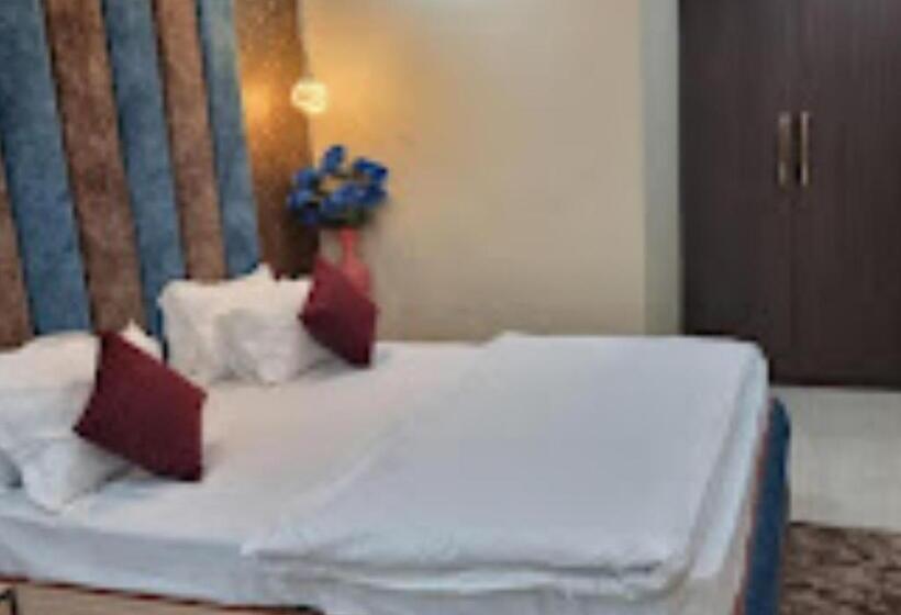 스위트, Holiday Saharsa