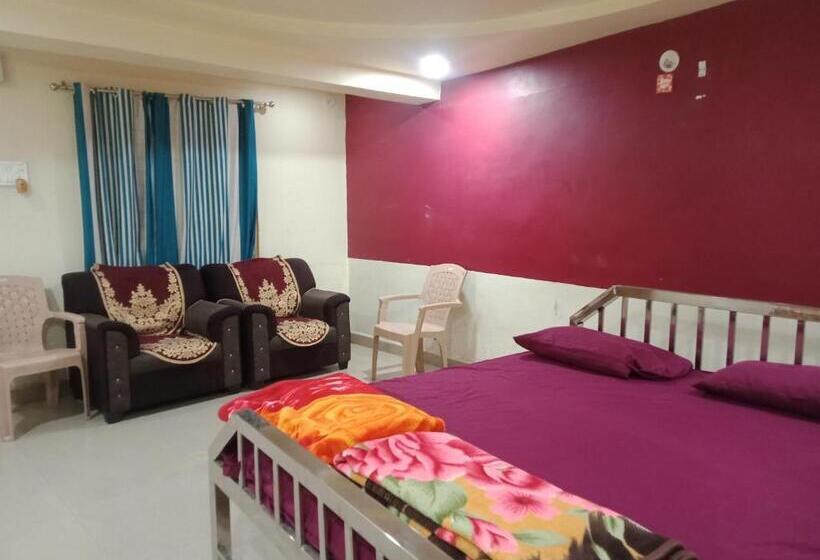 패밀리 룸, Kc Iinn