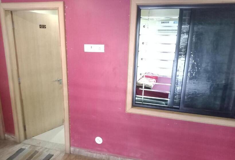 패밀리 룸, Kc Iinn