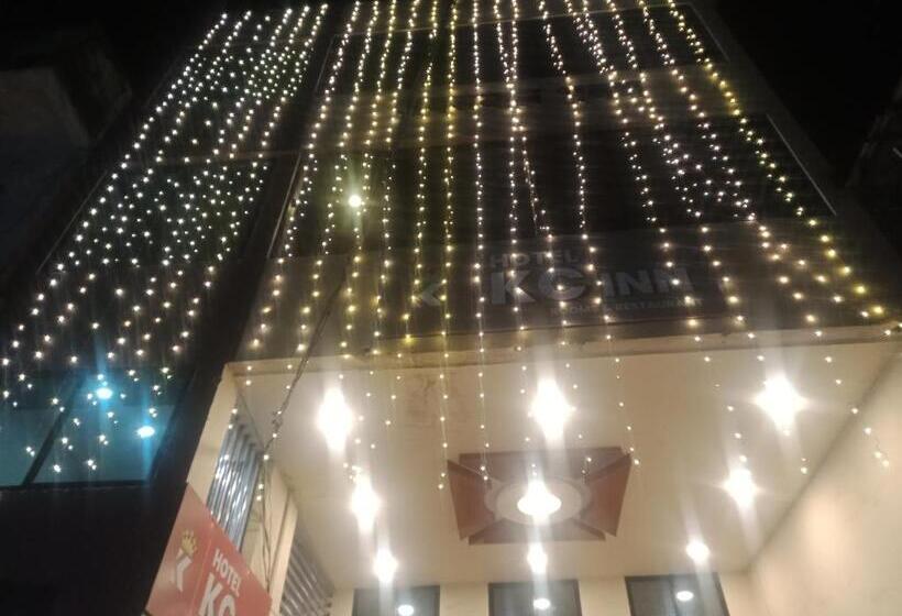 이코노미 룸, Kc Iinn