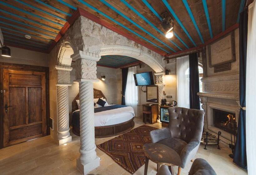 豪华套房, Leda Stone House