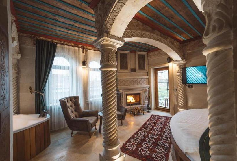 高级套房, Leda Stone House