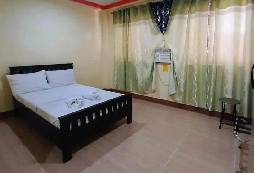 スタンダードルーム, Reddoorz @ Johsons Pension House Butuan City