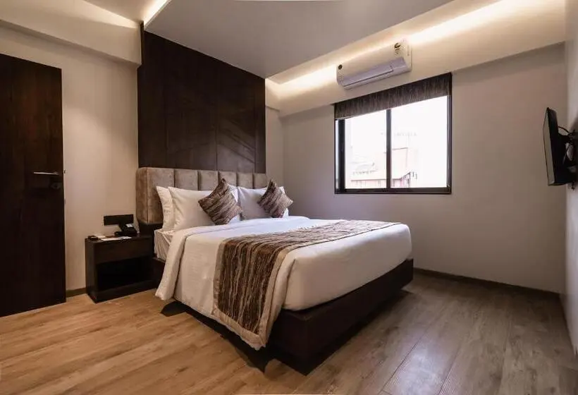 スイート, Regenta Place Igatpuri