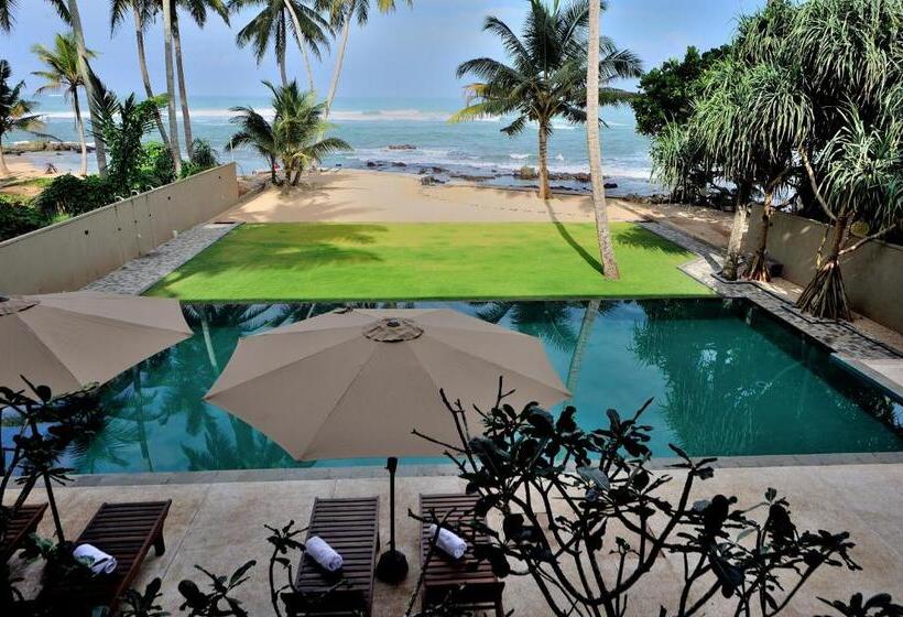 オーシャンビューデラックスルームバルコニー付き, Tantalize Beach