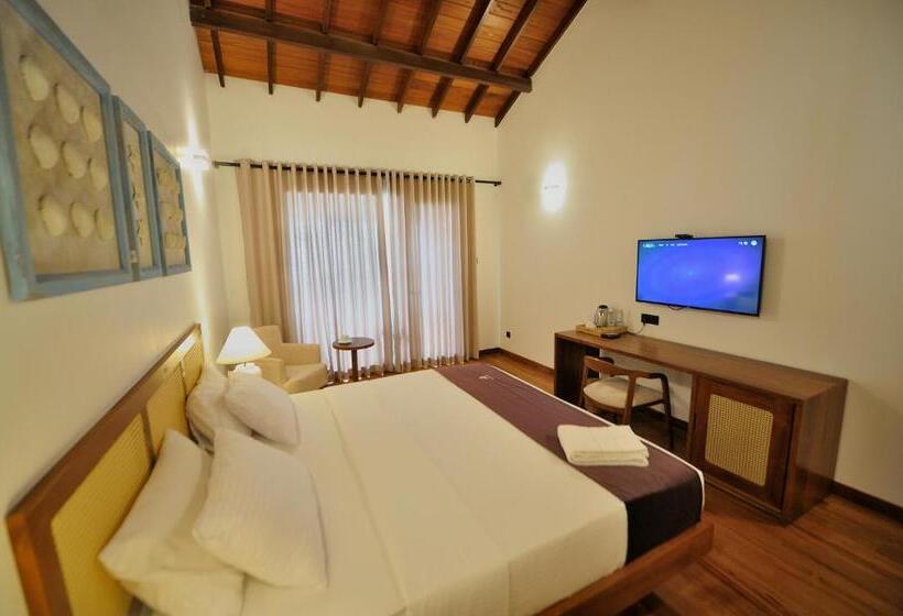 オーシャンビューデラックスルームバルコニー付き, Tantalize Beach