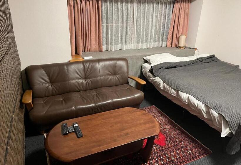 バス共有のスタンダードルーム, ゲストハウス かぶろの庭