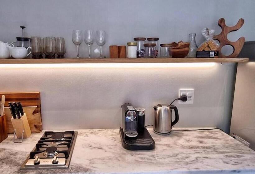 جناح ديلوكس, The Dragon Tree Guesthouse