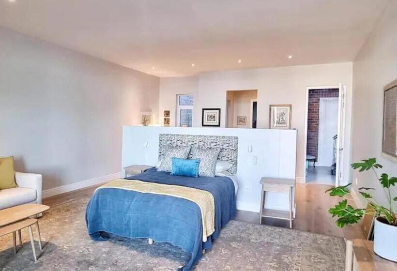 جناح كومفورت, The Dragon Tree Guesthouse