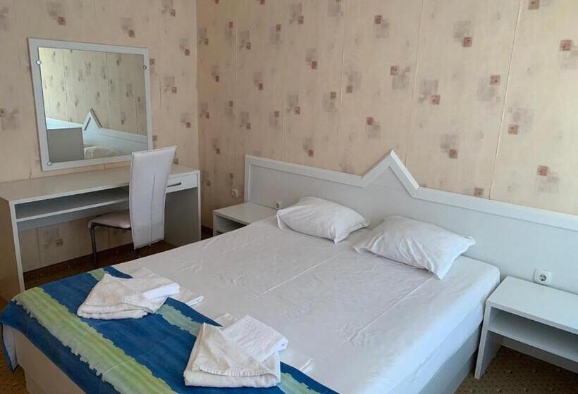 带2个卧室的公寓, Stela