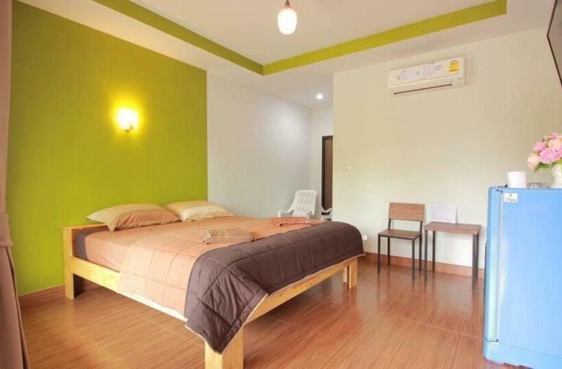 חדר סטנדרט עם מיטת קינג, The Shark Resort ปราณบุรี