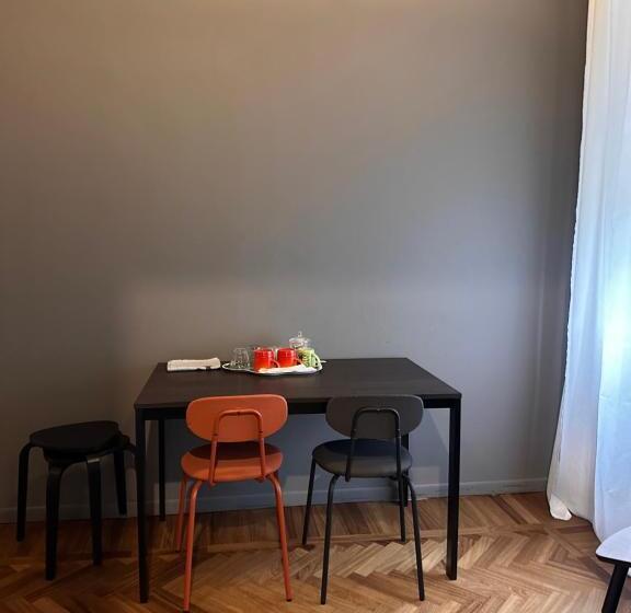 Suite amb Balconada, Botta 9