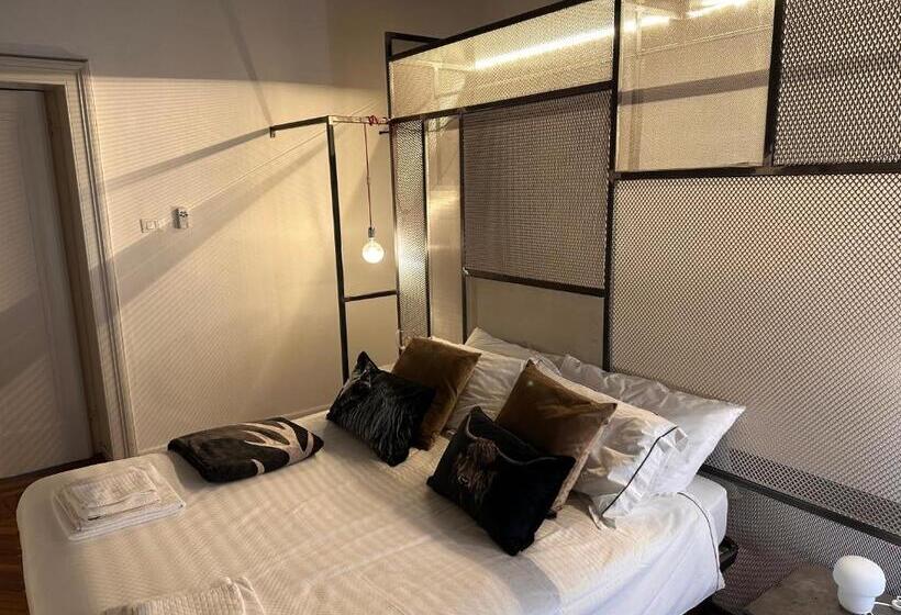 Suite amb Balconada, Botta 9