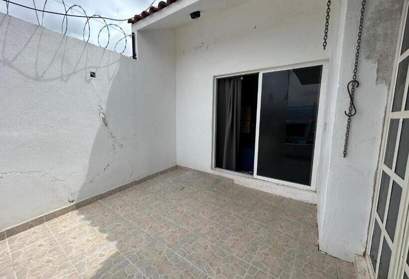 标准间, La Casa De Abu