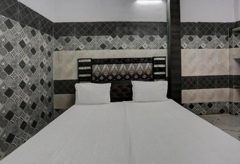 חדר קלאסי לשלושה, Oyo Blue Stone Inn