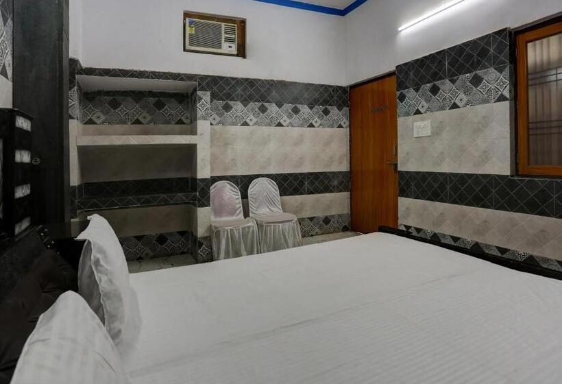 חדר קלאסי לשלושה, Oyo Blue Stone Inn