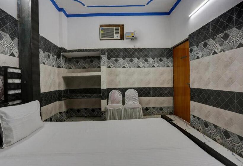 חדר קלאסי לשלושה, Oyo Blue Stone Inn