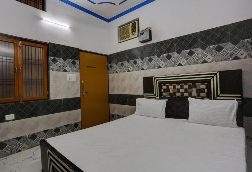 חדר קלאסי לשלושה, Oyo Blue Stone Inn