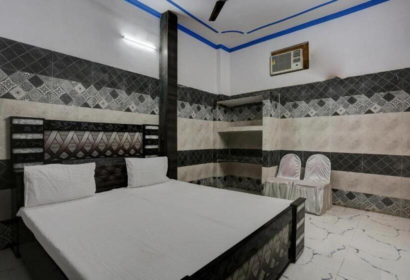 חדר קלאסי לשלושה, Oyo Blue Stone Inn