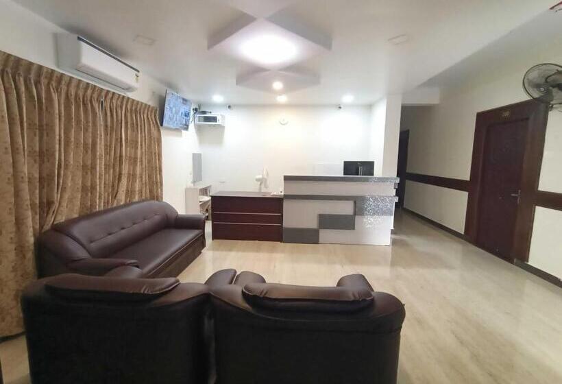 Трехместный Номер Классика, Oyo Flagship Safa Residency