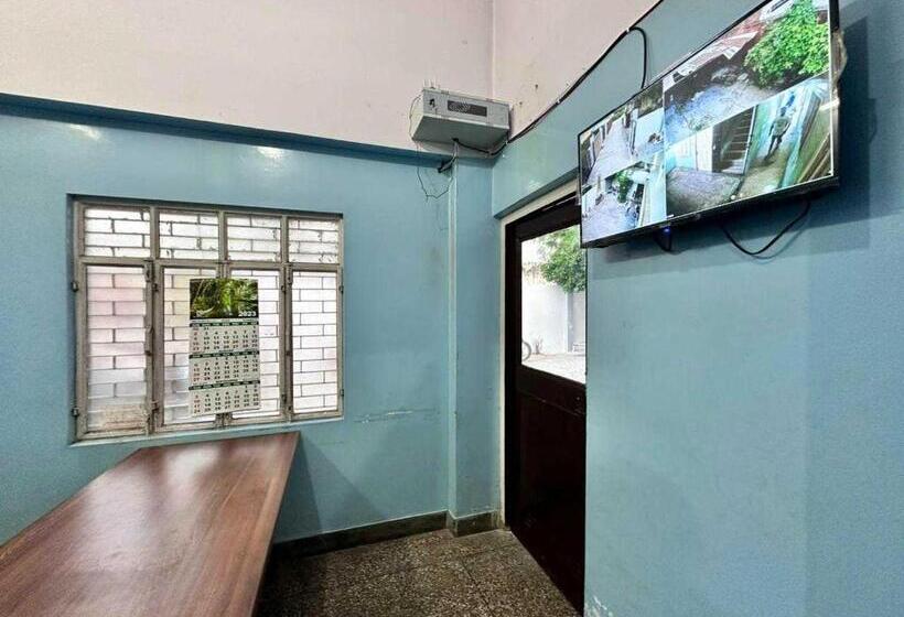 غرفة كلاسيكية ثلاثية, Spot On Shri Ji Radhe Krishna Marriage Home