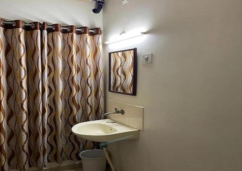 Номер Deluxe, Sri Sakthi