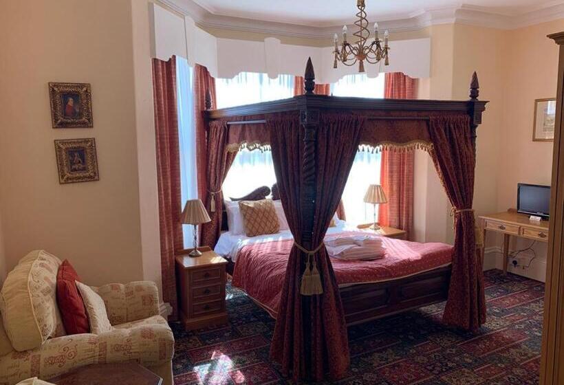 标准间, The Redcliffe