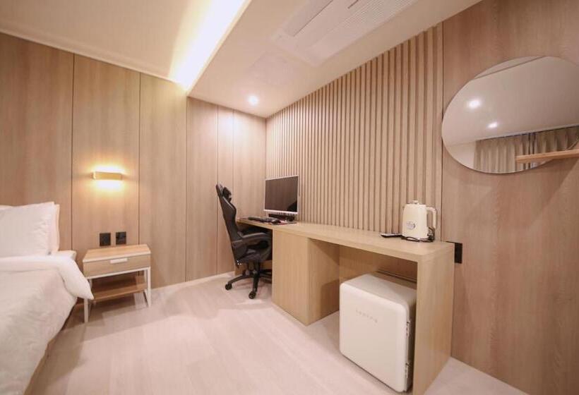 프리미엄 룸, Two H