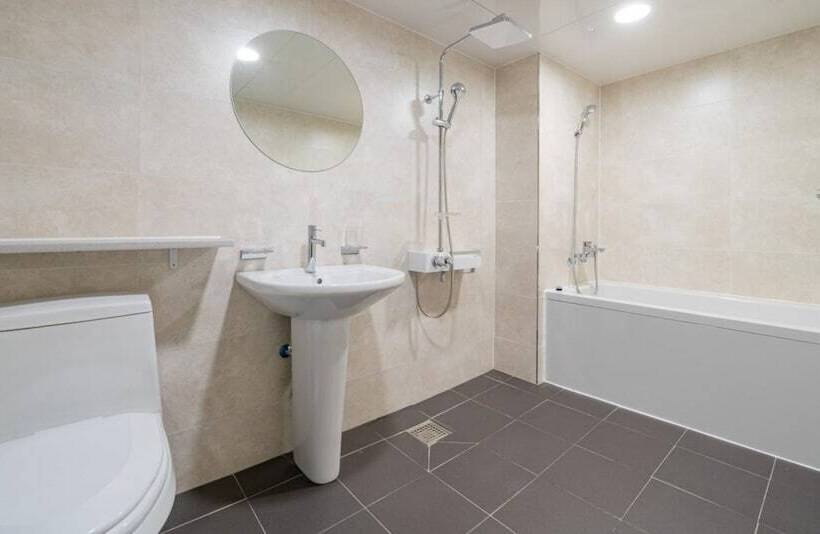 스탠다드 룸, Two H