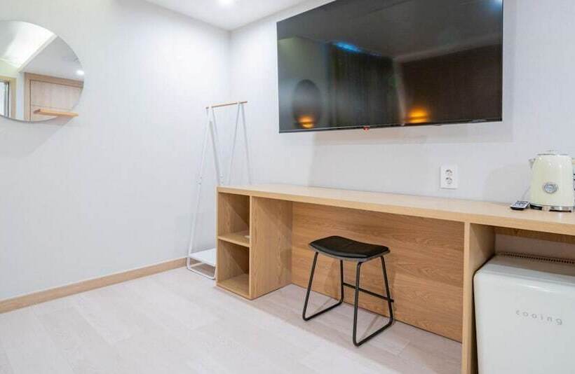 스탠다드 룸, Two H